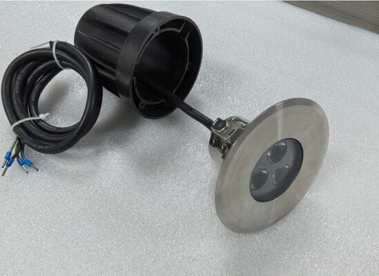 100lmw LED zwembad spotlights 98mmx88mm Duurzame waterdichte buitenverlichtingsoplossingen voor commerciële en residentiële zwembaden