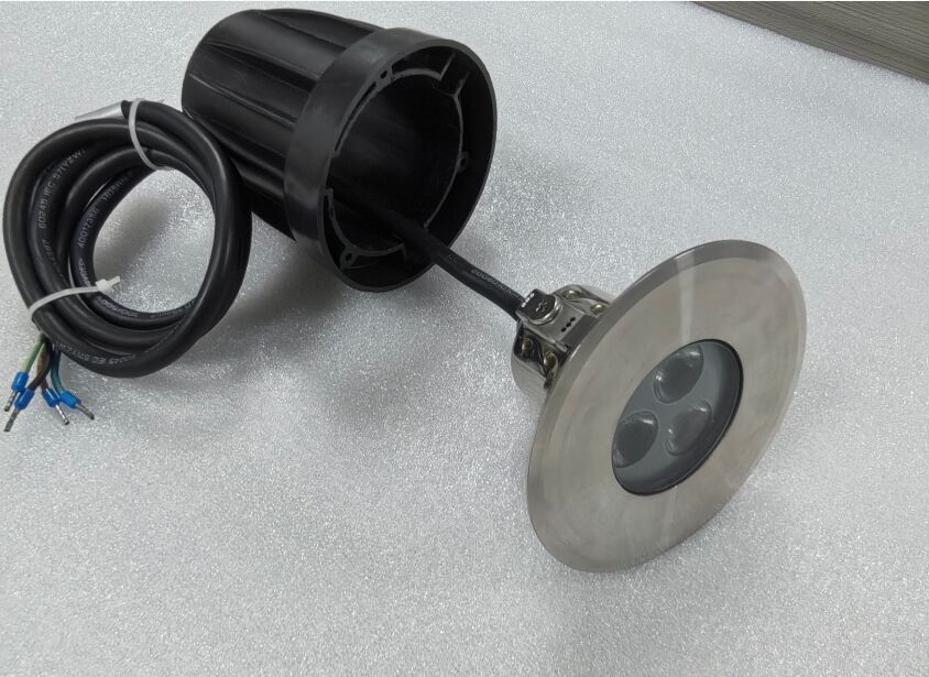 100lmw LED zwembad spotlights 98mmx88mm Duurzame waterdichte buitenverlichtingsoplossingen voor commerciële en residentiële zwembaden